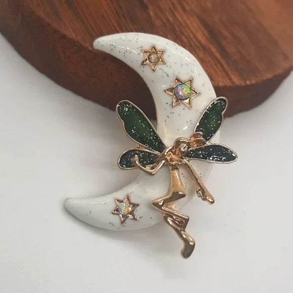 Green Moon Fairy Sparkly Brooch Pin - Picture 2 of 6